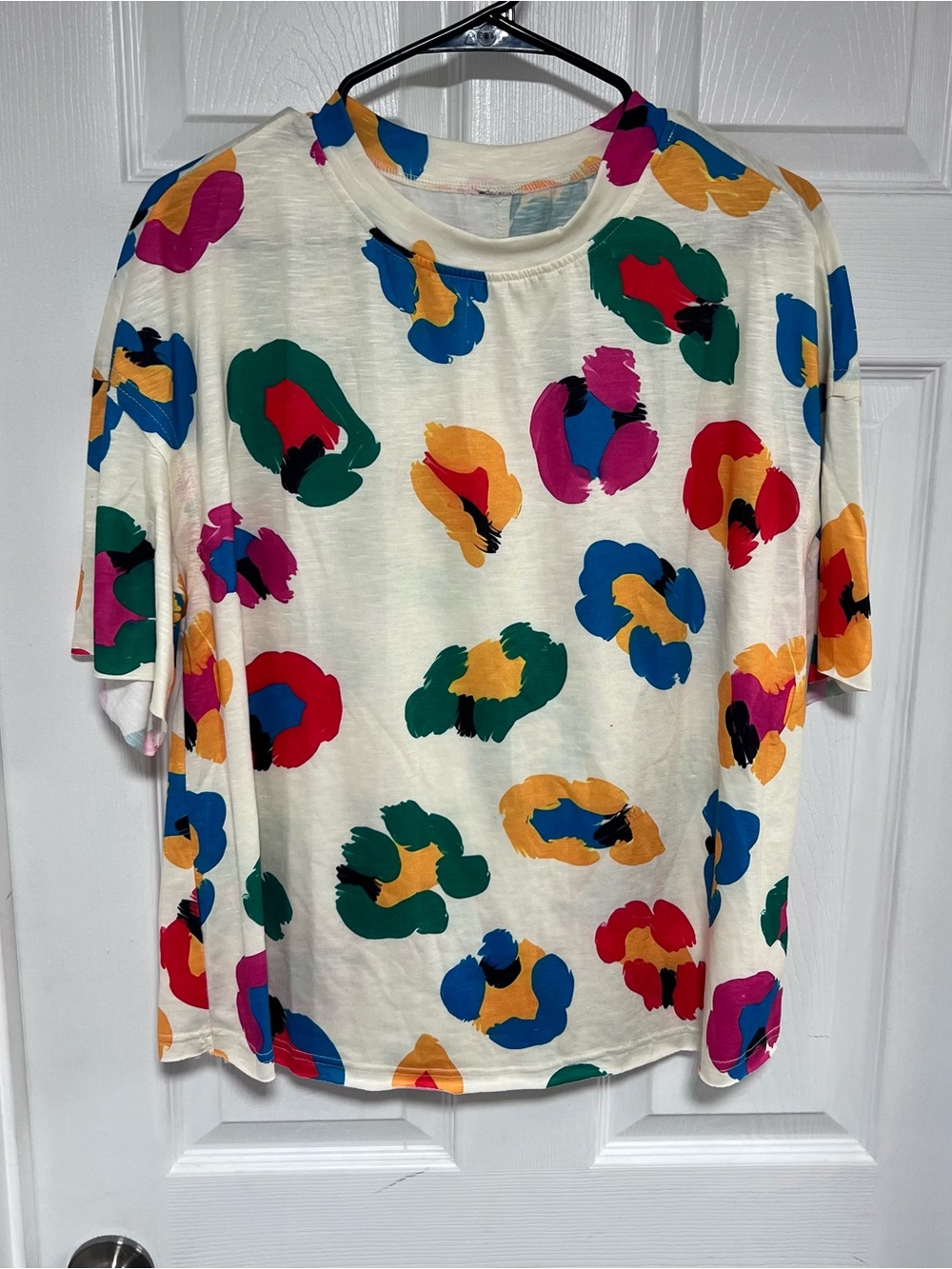 Women’s Cream Multi-Color Abstract Print Tee Size S